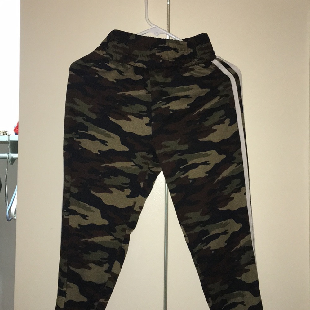 Camo jogger sweatpants